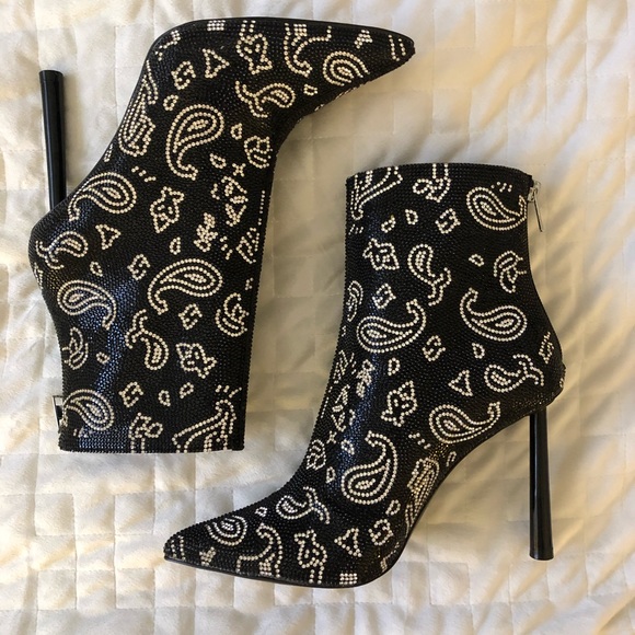 Steve Madden Womens Rhinestone Robyn 